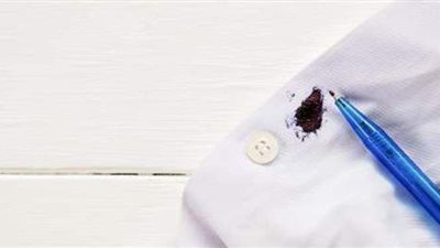 طرق مختلفة لإزالة بقع الحبر من الملابس