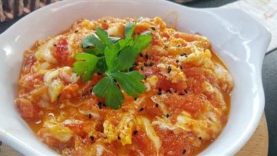 وجبة لذيذة ومتكاملة.. طريقة عمل الشكشوكة