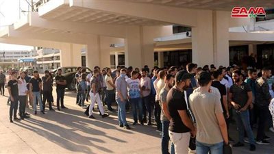 وسط حشود ضخمة.. فتح مراكز الاقتراع في الانتخابات الرئاسية السورية | فيديو وصور