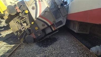 أول رد من السكة الحديد على حادث انقلاب جرار قطار دمياط