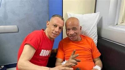 أول صورة للفنان شريف دسوقي بعد بتر قدمه