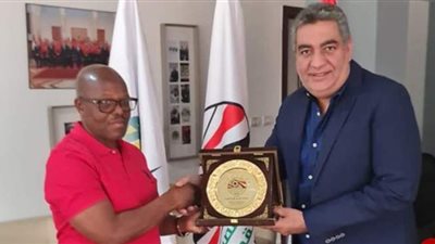 أحمد مجاهد يبحث مع رئيس الاتحاد الإسواتيني سبل التعاون المشترك