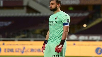 مالديني يعلن رحيل حارس المرمى دوناروما عن ميلان ​