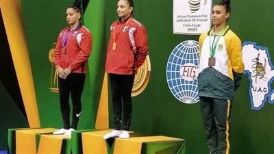 وزير الرياضة يهنئ لاعبة الجمباز زينة إبراهيم لتأهلها لأولمبياد طوكيو