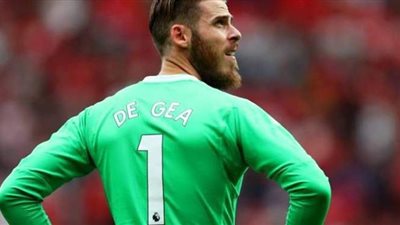 دي خيا يتصدر تويتر بعد إهداره ضربة الترجيح بالدوري الأوروبي.. ومتابعون: ضيع فريقه