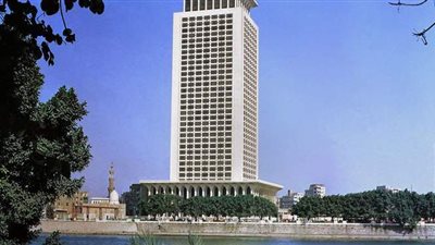 فاينانشيال تايمز: مصر تعزز دورها كأقوى وسيط في الشرق الأوسط