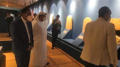 السفير الإماراتي ومحافظ مطروح يتفقدان مكتبة مصر العامة ومتحف الآثار | فيديو وصور