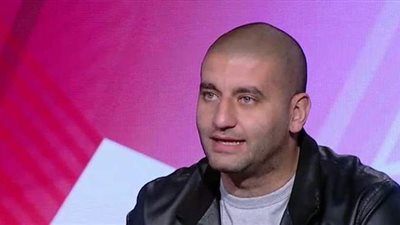 أمير عزمي مجاهد يعلن رحيله عن البنك الأهلي