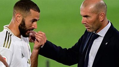 رسالة مؤثرة من كريم بنزيما لرحيل زين الدين زيدان عن ريال مدريد
