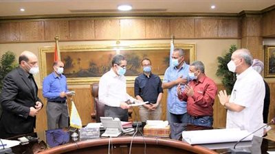 محافظ الغربية يناقش مشروع تطوير المساجد الأثرية بالمحلة الكبرى | صور