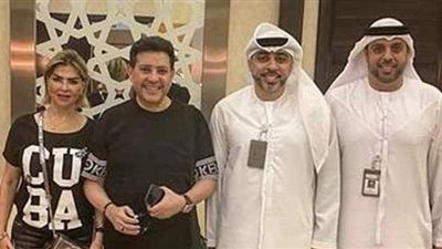 هاني شاكر يعلن حصوله وزوجته على الإقامة الذهبية من الإمارات | صور