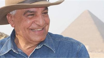 في ذكرى ميلاد عاشق الفراعنة.. 3 صدف في حياة زاهي حواس غيرت مجرى حياته