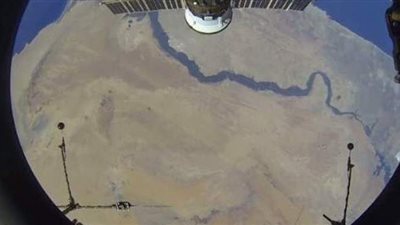 رائد فضاء روسي يلتقط مشاهد مذهلة لنهر النيل أثناء التحليق فوق مصر | فيديو