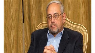 جثمان رجل الأعمال أحمد بهجت يصل مطار القاهرة على متن طائرة خاصة