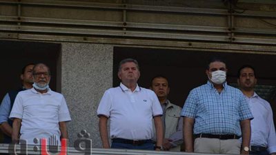 وزير قطاع الأعمال يؤازر المحلة أمام المقاصة بإستاد المقاولون | صور