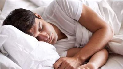 تفسير حلم حضن الميت وعلاقته بطول العمر وحسن الخاتمة والشفاء من المرض