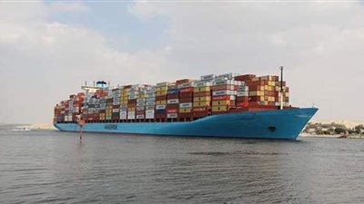 أسامة ربيع يكشف كواليس تعويم سفينة جديدة شحطت في قناة السويس