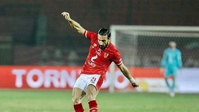 بعد غياب 109 أيام.. كيف قيم جمهور الأهلي عودة علي معلول؟