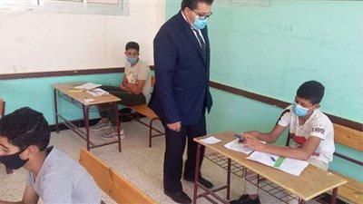 وكيل تعليم جنوب سيناء يتفقد لجان امتحانات الشهادة الإعدادية