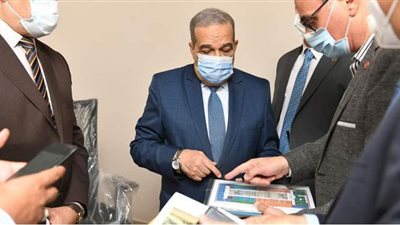 وزير الإنتاج الحربي يتفقد مبنى الوزارة الجديد بالعاصمة الإدارية | صور