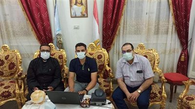 كهنة الكنيسة الكاثوليكية بالأقصر يتلقون الجرعة الأولى من لقاح كورونا