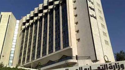 طوارئ بالجامعات استعدادا لانطلاق امتحانات نهاية العام.. ٣ ملايين طالب وطالبة يؤدون الاختبارات حضوريا.. وإجراءات احترازية مشددة