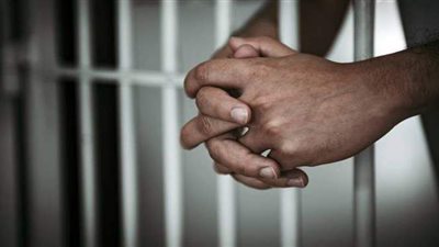 استعجال التقرير الطبي لعامل أصيب على يد عاطل وحلاق في الظاهر