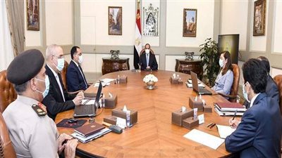 السيسي يوجه بتكامل استراتيجية تحلية المياه مع السياسة العامة للدولة للإدارة الرشيدة للمياه