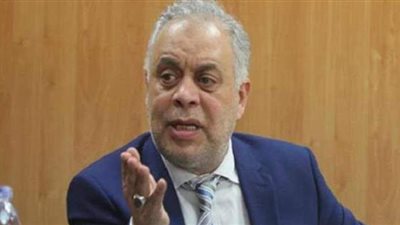 أشرف زكي: 90% من المشاركين في المسلسلات لا ينتمون إلى النقابة