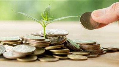 هل الصدقة تكون للجار أم القريب الأبعد منه؟.. دار الإفتاء ترد