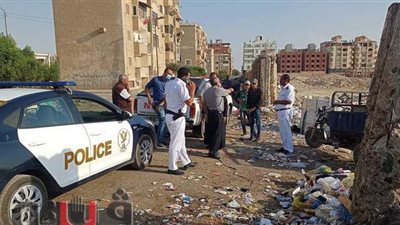 شرطة الإسماعيلية تطارد نباشي القمامة | صور