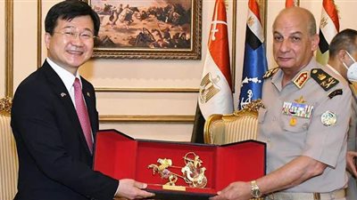 وزير الدفاع يلتقي وزير برنامج إدارة المشتريات الدفاعية لـ «كوريا الجنوبية»