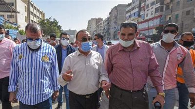 محافظ الإسكندرية فى جولة مفاجئة بسوق الهانوفيل | صور