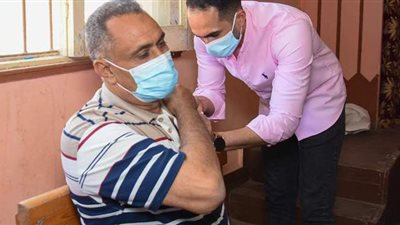 تعليم بورسعيد: تطعيم ١٠٠ معلم ومعلمة ضد كورونا اليوم | صور