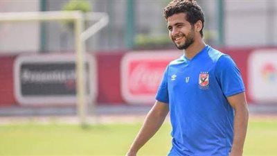 لاعب الأهلي يعلن تعافيه من كورونا