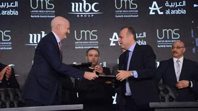 أخبار الفن: المتحدة توقع مذكرات تفاهم مع العربية وإم. بي. سي.. حقيقة استئناف تصوير «عالم موازي».. تطعيم عبير صبري ضد كورونا