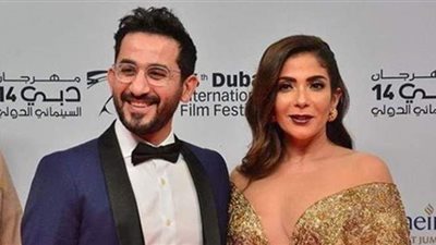 عمرو أديب يحرج منى زكي بشأن علاقتها مع أحمد حلمي.. ورد صادم من الفنانة