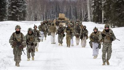 تأثيرها يصل قناة السويس.. حرب عالمية ثالثة في القطب الشمالي