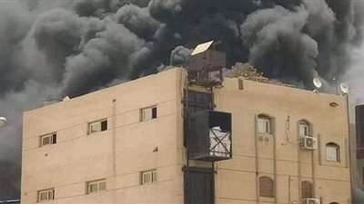 السيطرة على حريق مصنع الفوم بالعاشر من رمضان