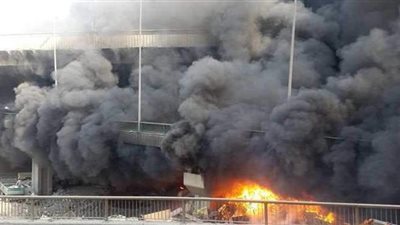 بدء عمليات التبريد لحريق مخزن حي الهرم