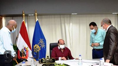 محافظ أسوان يعتمد المخطط الإستراتيجي العام لمدينة الرديسية قبلي | صور