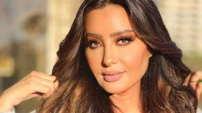 لطيفة بإطلالة جذابة في أحدث ظهور