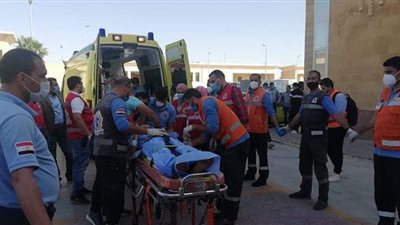 وصول اثنين من الجرحى الفلسطينيين للعلاج بمستشفى العريش