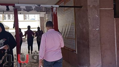 توافد طلاب الشهادة الإعدادية بالمنصورة على لجان الامتحانات | فيديو وصور