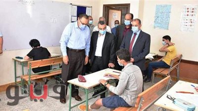محافظ الشرقية يتفقد غرف العزل أثناء امتحانات الإعدادية | صور