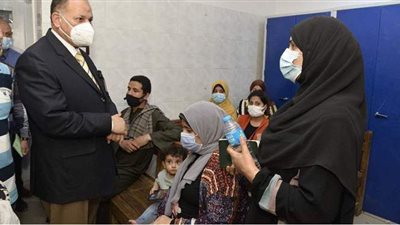 محافظ أسيوط يتفقد عيادات القومسيون الطبي بحي شرق