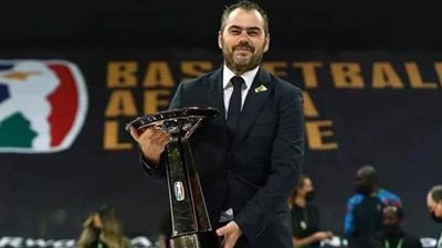 الزمالك يقرر تجديد عقد أوجستي بوش مدرب السلة