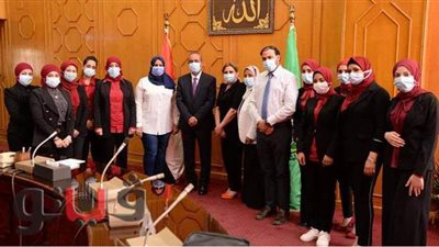 احتفالا باليوم العالمي للتمريض.. محافظ الإسماعيلية يقرر فتح الشواطئ للعاملين بالصحة | صور