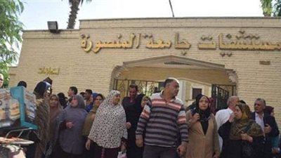 مدير مستشفيات جامعة المنصورة يكشف حقيقة وفاة أول مصابة بالفطر الأسود