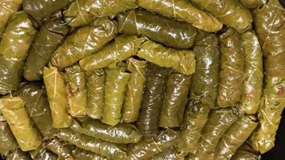 باللحمة المفرومة.. طريقة عمل محشي ورق العنب